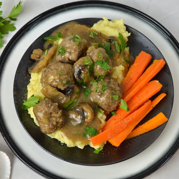 Boulettes de boeuf Salisbury avec sauce aux champignons