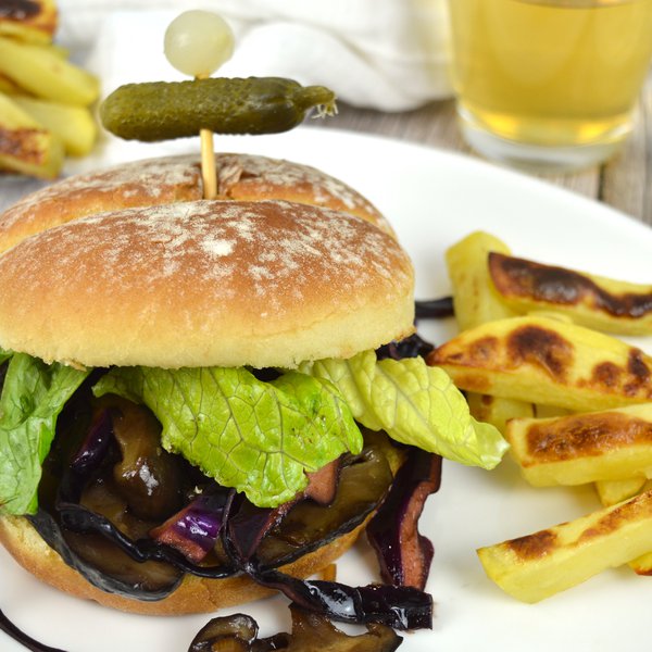 Burger de shiitake teriyaki et frites au four