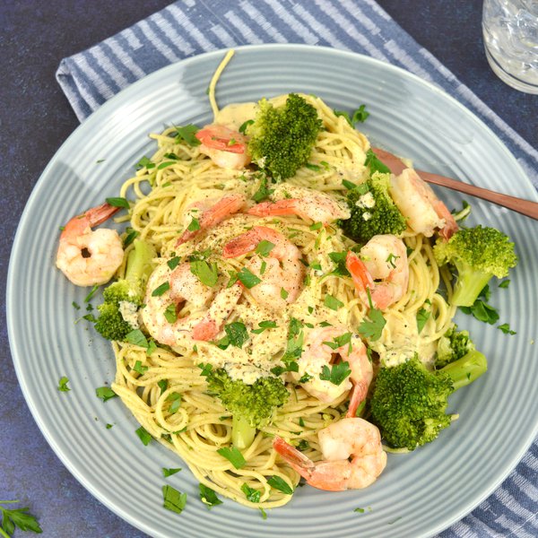 Crevettes sautées à l'ail, lime et au chocolat blanc