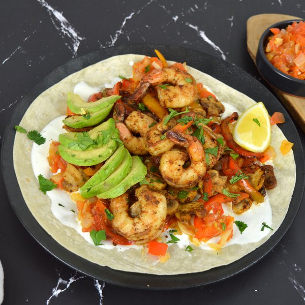 Fajitas aux crevettes et salsa maison