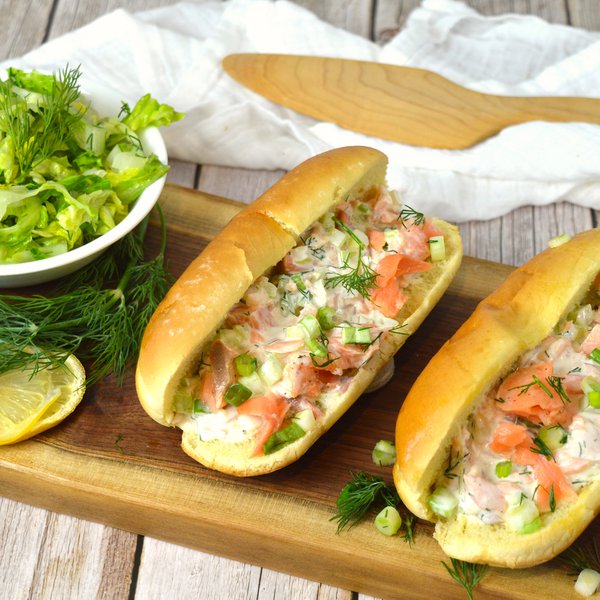 Guédilles duo de saumon et salade verte