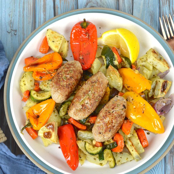Kofta de boeuf à la grecque sur légumes grillés