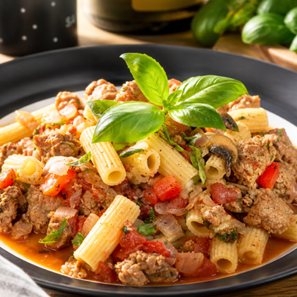 Rigatoni aux saucisses et légumes